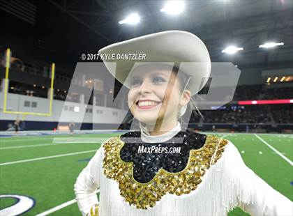 Thumbnail 1 in Graham vs. Pleasant Grove (UIL 4A Divison 2 Semifinal) photogallery.
