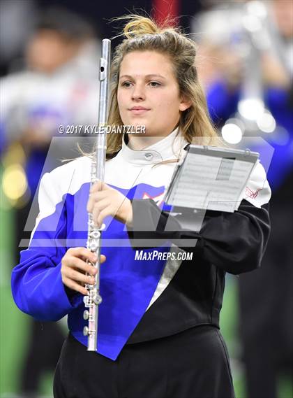 Thumbnail 2 in Graham vs. Pleasant Grove (UIL 4A Divison 2 Semifinal) photogallery.