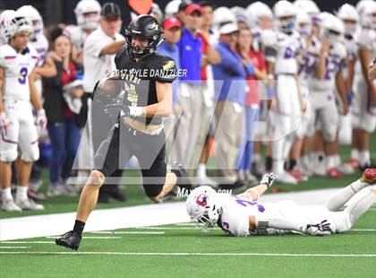 Thumbnail 3 in Graham vs. Pleasant Grove (UIL 4A Divison 2 Semifinal) photogallery.