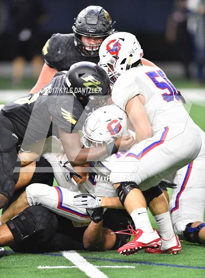 Thumbnail 2 in Graham vs. Pleasant Grove (UIL 4A Divison 2 Semifinal) photogallery.