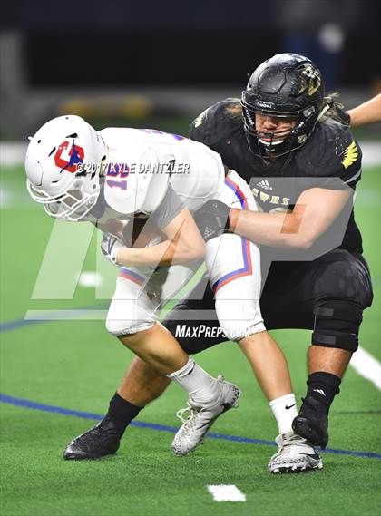 Thumbnail 1 in Graham vs. Pleasant Grove (UIL 4A Divison 2 Semifinal) photogallery.