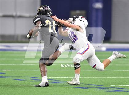 Thumbnail 3 in Graham vs. Pleasant Grove (UIL 4A Divison 2 Semifinal) photogallery.