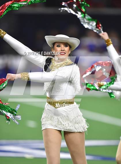 Thumbnail 1 in Graham vs. Pleasant Grove (UIL 4A Divison 2 Semifinal) photogallery.
