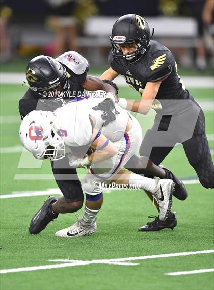 Thumbnail 3 in Graham vs. Pleasant Grove (UIL 4A Divison 2 Semifinal) photogallery.