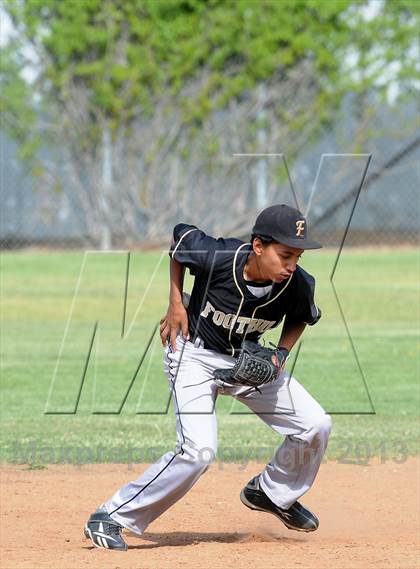 Thumbnail 3 in Foothill @ Tehachapi photogallery.