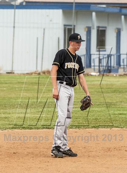 Thumbnail 1 in Foothill @ Tehachapi photogallery.