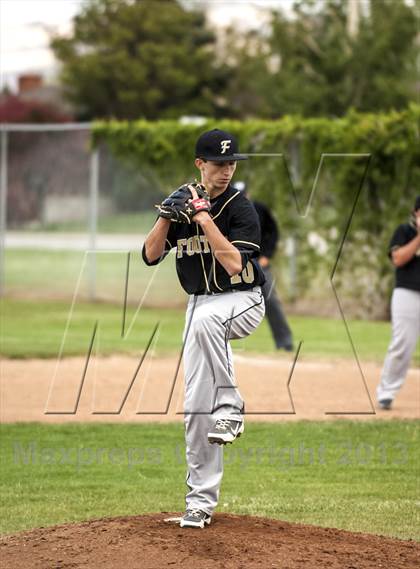 Thumbnail 1 in Foothill @ Tehachapi photogallery.