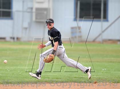 Thumbnail 3 in Foothill @ Tehachapi photogallery.