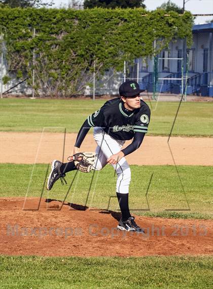 Thumbnail 3 in Foothill @ Tehachapi photogallery.