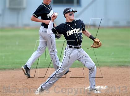 Thumbnail 1 in Foothill @ Tehachapi photogallery.
