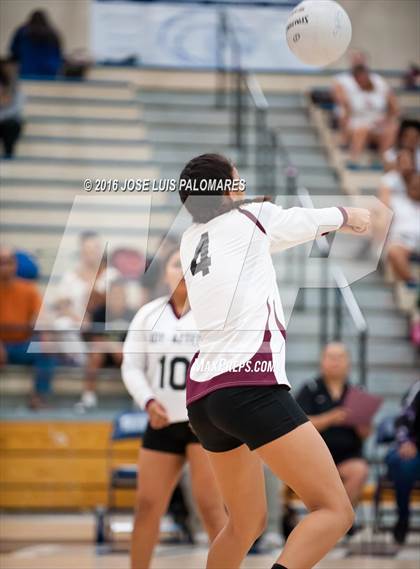 Thumbnail 2 in Silverado @ Barstow photogallery.