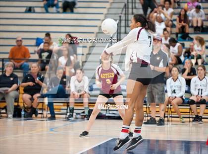 Thumbnail 1 in Silverado @ Barstow photogallery.