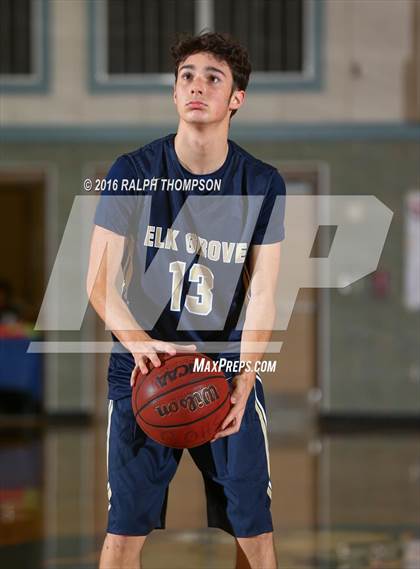 Thumbnail 3 in Elk Grove vs. Foothill (Running With the Pack) photogallery.