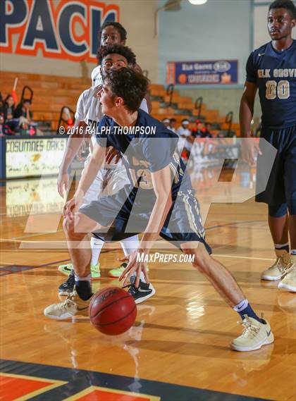 Thumbnail 2 in Elk Grove vs. Foothill (Running With the Pack) photogallery.