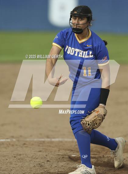 Thumbnail 1 in Granada @ Foothill photogallery.