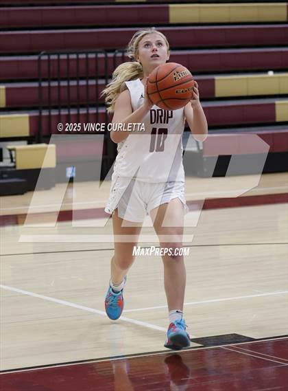 Thumbnail 3 in FR: Akins @ Dripping Springs photogallery.