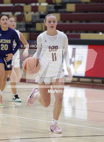 Thumbnail 2 in FR: Akins @ Dripping Springs photogallery.