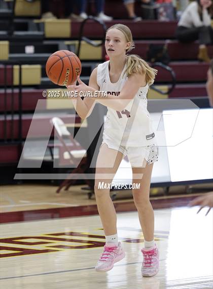 Thumbnail 3 in FR: Akins @ Dripping Springs photogallery.