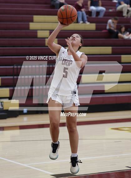 Thumbnail 1 in FR: Akins @ Dripping Springs photogallery.