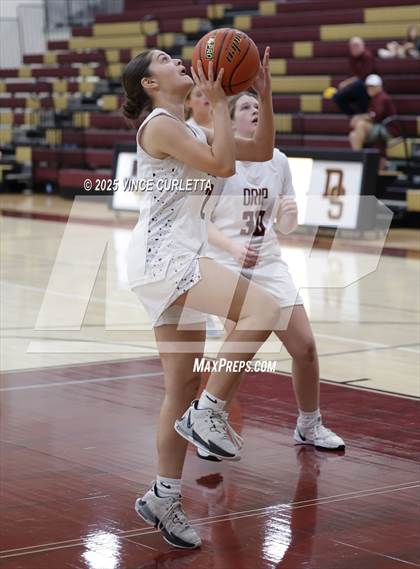 Thumbnail 2 in FR: Akins @ Dripping Springs photogallery.