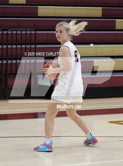 Thumbnail 3 in FR: Akins @ Dripping Springs photogallery.