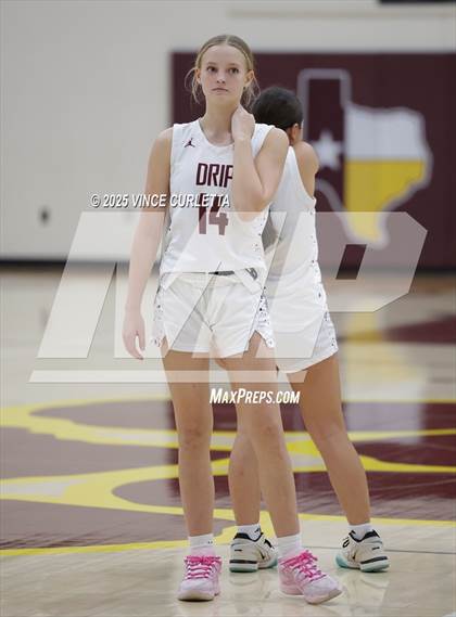 Thumbnail 1 in FR: Akins @ Dripping Springs photogallery.