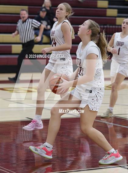 Thumbnail 3 in FR: Akins @ Dripping Springs photogallery.