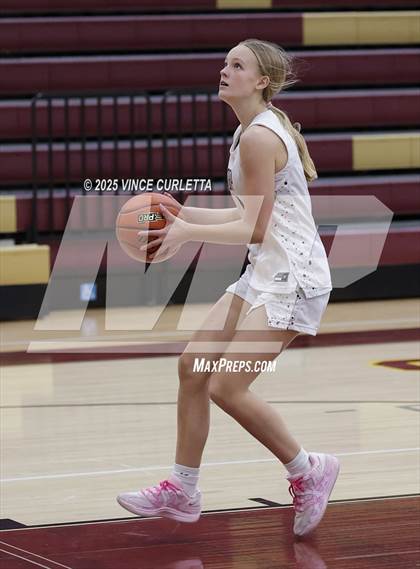 Thumbnail 1 in FR: Akins @ Dripping Springs photogallery.