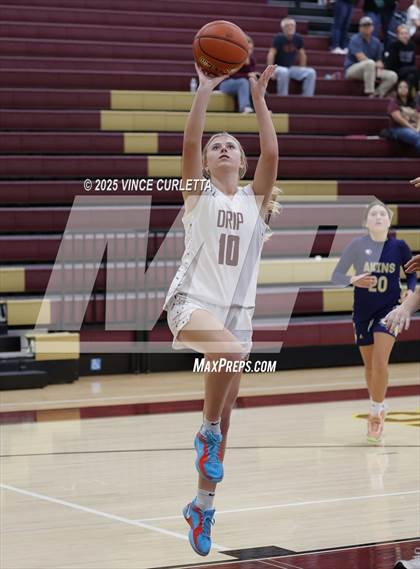 Thumbnail 1 in FR: Akins @ Dripping Springs photogallery.