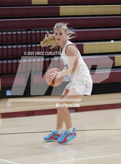 Thumbnail 1 in FR: Akins @ Dripping Springs photogallery.