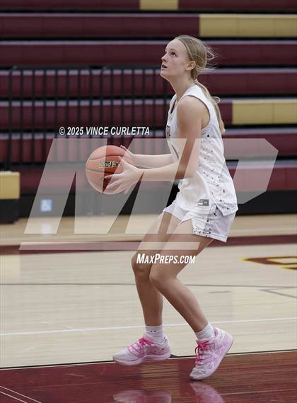 Thumbnail 3 in FR: Akins @ Dripping Springs photogallery.