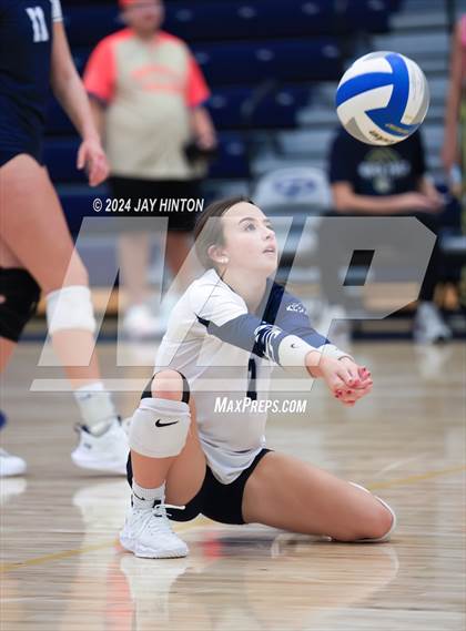 Thumbnail 2 in Nolan Catholic @ Grace Prep photogallery.