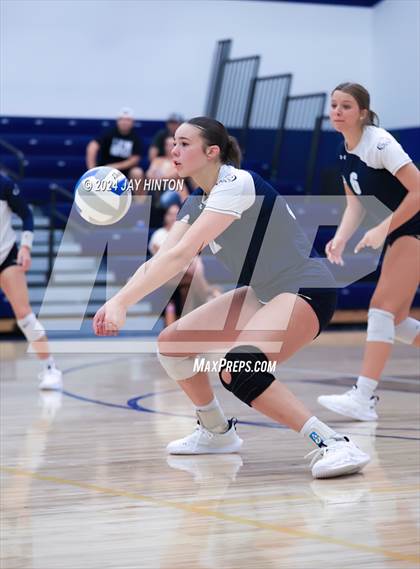 Thumbnail 2 in Nolan Catholic @ Grace Prep photogallery.