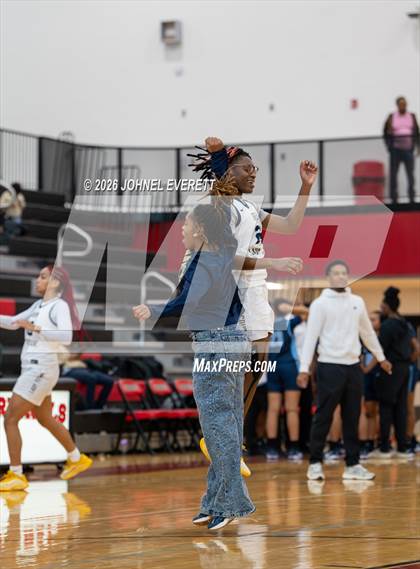 Thumbnail 2 in Drew vs. Lovejoy photogallery.