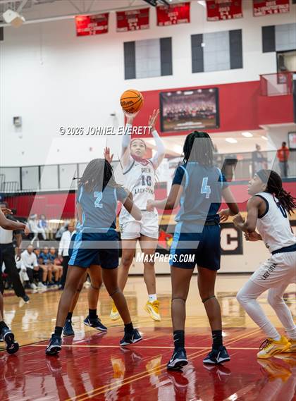 Thumbnail 2 in Drew vs. Lovejoy photogallery.