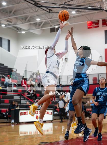 Thumbnail 3 in Drew vs. Lovejoy photogallery.