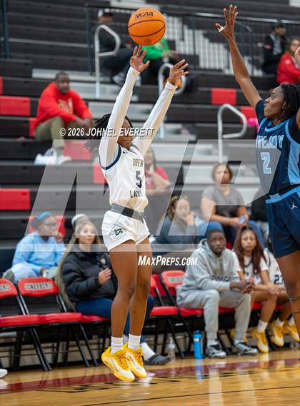 Thumbnail 3 in Drew vs. Lovejoy photogallery.