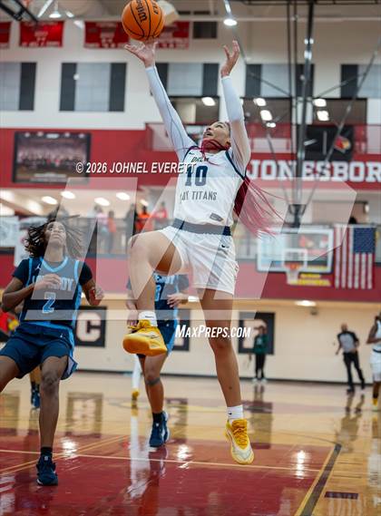 Thumbnail 2 in Drew vs. Lovejoy photogallery.