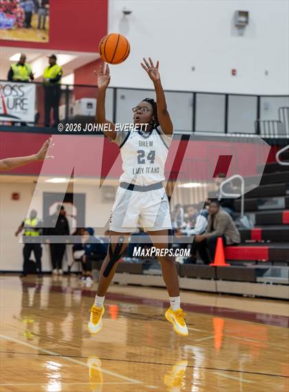 Thumbnail 1 in Drew vs. Lovejoy photogallery.