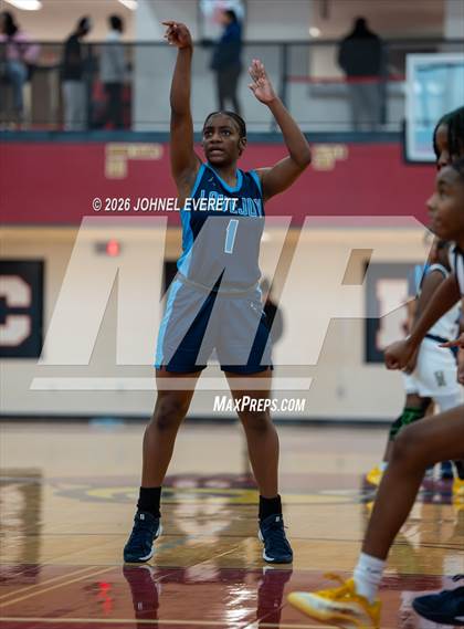 Thumbnail 2 in Drew vs. Lovejoy photogallery.