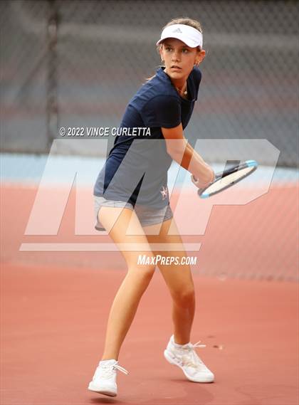 Thumbnail 2 in Vandegrift @ Wimberley photogallery.