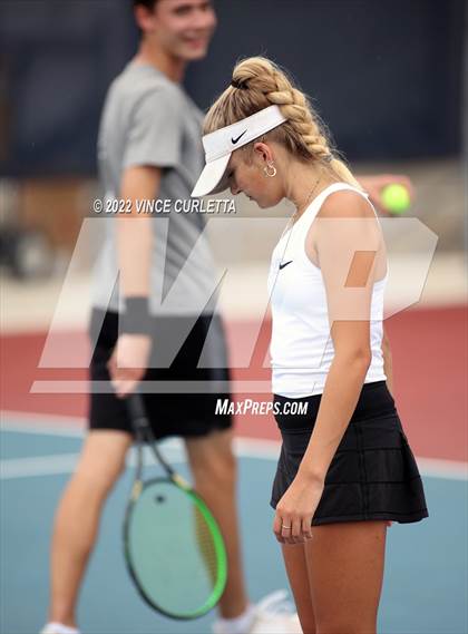 Thumbnail 3 in Vandegrift @ Wimberley photogallery.