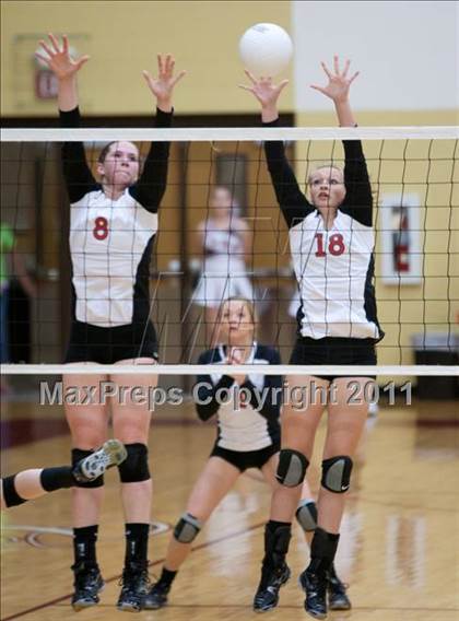 Thumbnail 1 in Lovejoy vs. Pilot Point (3A Region 2 Area) photogallery.