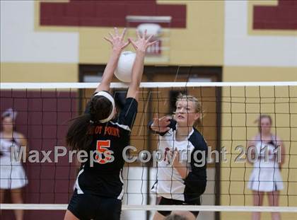 Thumbnail 2 in Lovejoy vs. Pilot Point (3A Region 2 Area) photogallery.