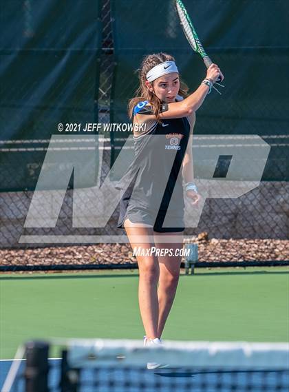 Thumbnail 1 in NCHSAA 3A Mid-East Regionals - Doubles photogallery.