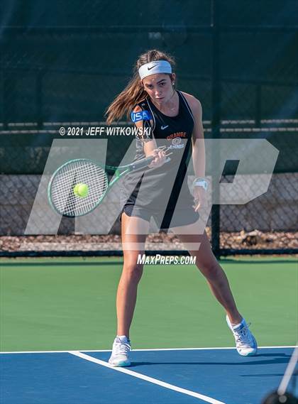 Thumbnail 1 in NCHSAA 3A Mid-East Regionals - Doubles photogallery.