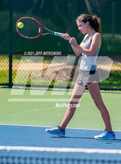 Thumbnail 1 in NCHSAA 3A Mid-East Regionals - Doubles photogallery.