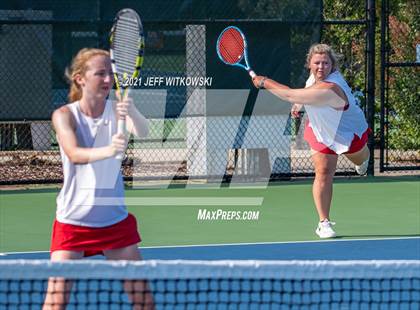Thumbnail 1 in NCHSAA 3A Mid-East Regionals - Doubles photogallery.