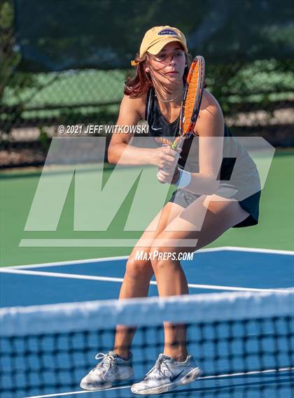 Thumbnail 1 in NCHSAA 3A Mid-East Regionals - Doubles photogallery.