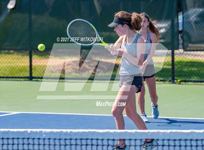 Thumbnail 1 in NCHSAA 3A Mid-East Regionals - Doubles photogallery.